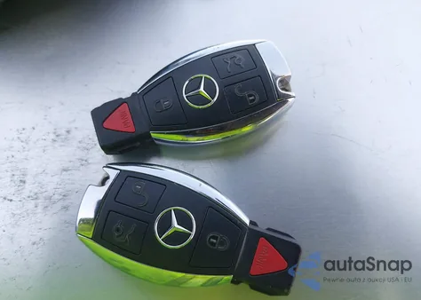 2016 Mercedes-Benz C 300 из США, поврежденный, VIN 55SWF4JB3GU169407